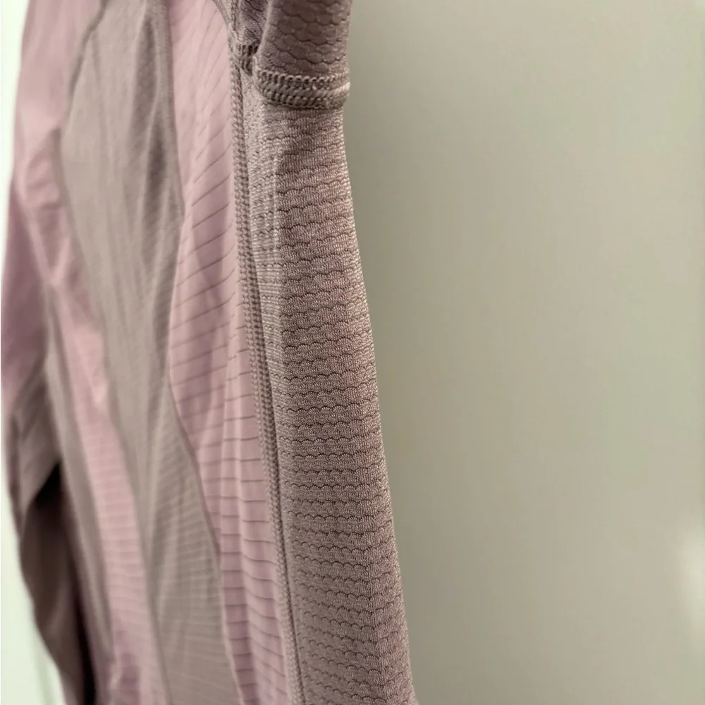 Lululemon Run for Gold Half Zip in Mauvelous Size 4